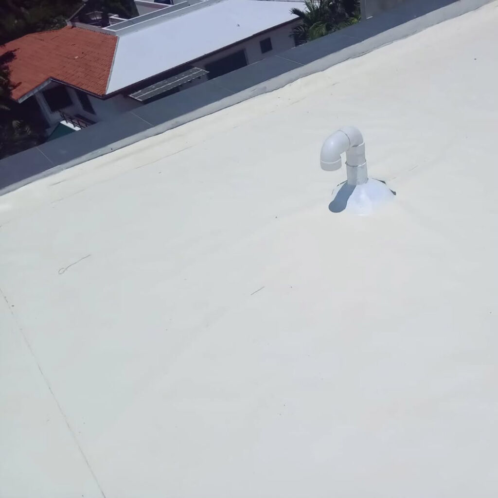 Trabajo de impermeabilizacion realizado con nuestra membrana Termoplastica PVC 45 mils2
